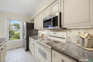 10 Riverview Dr, East Windsor, CT 06088 - Photo 6