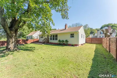 4 Meditz Court, Norwich, CT 06360 - Photo 10