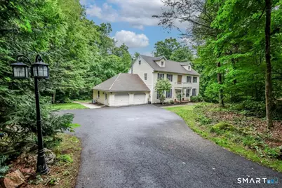33 Greenknoll Drive, Brookfield, CT 06804 - Photo 2