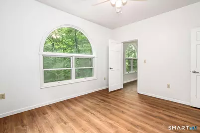 33 Greenknoll Drive, Brookfield, CT 06804 - Photo 12