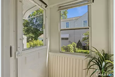 148 Sidney Avenue, West Hartford, CT 06110 - Photo 30