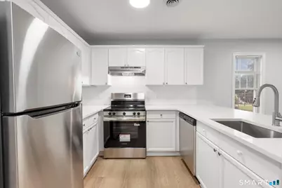 468 Main Street #319, East Lyme, CT 06357 - Photo 8