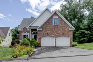35 Sonoma Ln, Middletown, CT 06457 - Photo 2