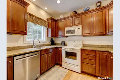35 Sonoma Lane #35, Middletown, CT 06457 - Photo 12