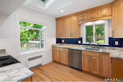 15 Brooklawn Avenue, Stamford, CT 06906 - Photo 8