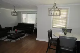 43 Breyer Ave, Bridgeport, CT 06606 - Photo 10