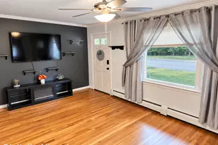 14 Cricket Rd, East Windsor, CT 06088 - Photo 8