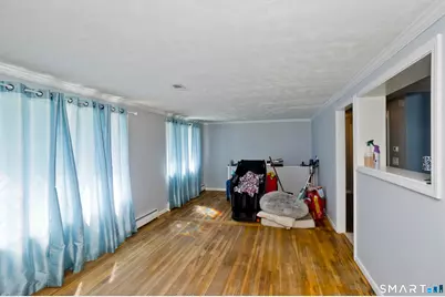 32 Indian Run, Enfield, CT 06082 - Photo 8