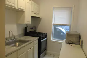 79 Battey St, Putnam, CT 06260 - Photo 2