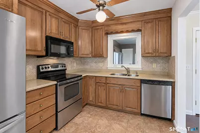 3 Carolyn Avenue, Danbury, CT 06811 - Photo 4
