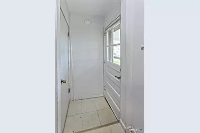 52-54 Pond Point Avenue, Milford, CT 06460 - Photo 12