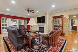 155 Country Club Dr, Oxford, CT 06478 - Photo 8