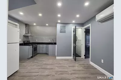 979-981 Hancock Avenue #3, Bridgeport, CT 06605 - Photo 2