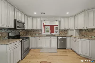 100 Brenair Terrace, Stratford, CT 06615 - Photo 12