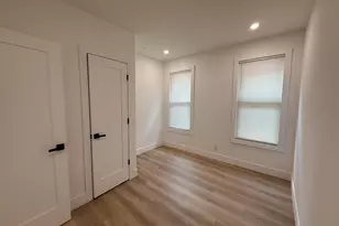 21-23 Elliott St, Hartford, CT 06114 - Photo 10