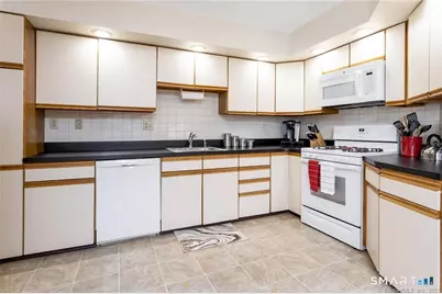 65 Shelton Avenue #C, Shelton, CT 06484 - Photo 4