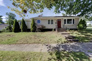 495 Fort Hale Rd, New Haven, CT 06512 - Photo 1