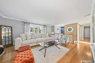 145 Dinatali Dr, Waterbury, CT 06705 - Photo 4