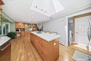 145 Dinatali Dr, Waterbury, CT 06705 - Photo 12