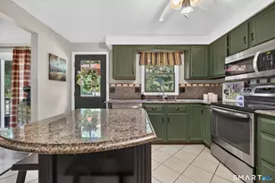 11 Wenzel Farm Rd, North Haven, CT 06473 - Photo 10
