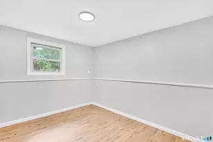 28 Diana Dr, Bloomfield, CT 06002 - Photo 18