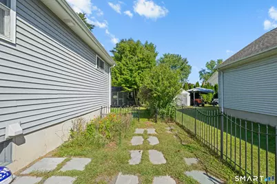61 South Street, Windsor Locks, CT 06096 - Photo 28