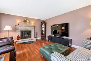 142 Lexington Dr, Watertown, CT 06795 - Photo 8