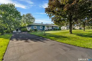 142 Lexington Dr, Watertown, CT 06795 - Photo 2