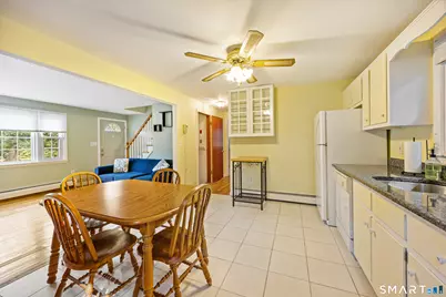 19 Oak Street, Wallingford, CT 06492 - Photo 4