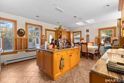 34 Scarborough Street, Hartford, CT 06105 - Photo 14
