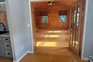 95 Cottonwood Ln, Montville, CT 06382 - Photo 2