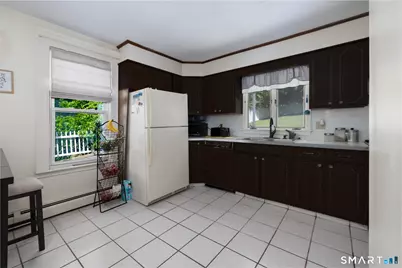 33 Maplewood Street, Waterbury, CT 06708 - Photo 4