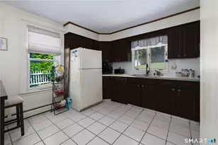 33 Maplewood St, Waterbury, CT 06708 - Photo 4