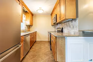 95 Oakdale St, Wethersfield, CT 06109 - Photo 14