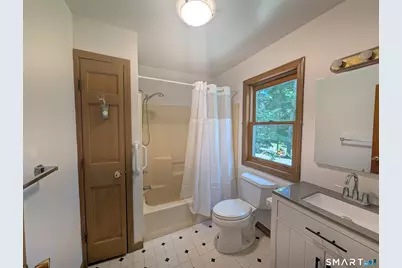 33 Murphys Lane, Shelton, CT 06484 - Photo 10