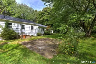 4 Osborn Ln, Monroe, CT 06468 - Photo 8