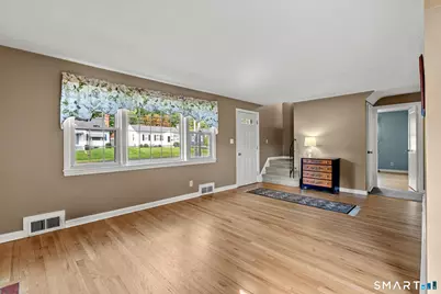 110 Randal Avenue, West Hartford, CT 06110 - Photo 6