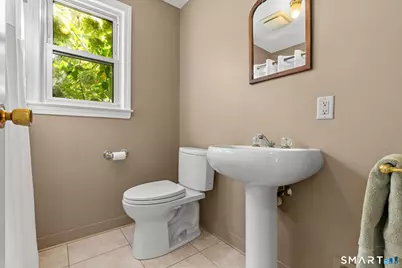 110 Randal Avenue, West Hartford, CT 06110 - Photo 16