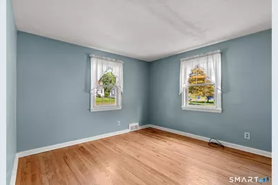 110 Randal Avenue, West Hartford, CT 06110 - Photo 14