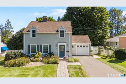 24 Herschel Avenue, Waterbury, CT 06708 - Photo 2