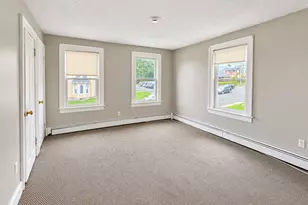 30 Smith St, Danbury, CT 06810 - Photo 4