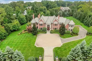 1 Loch Ln, Greenwich, CT 06830 - Photo 2
