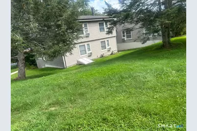 126 Laura Boulevard #126, Norwich, CT 06360 - Photo 8