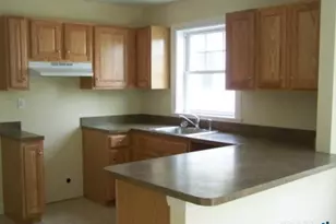 24-26 Grafton St, Hartford, CT 06106 - Photo 2