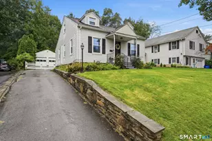 141 Walden St, West Hartford, CT 06107 - Photo 1