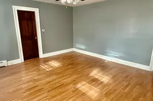 196 Park St, Bridgeport, CT 06608 - Photo 2