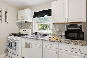 24 Park Terrace, Hartford, CT 06106 - Photo 14