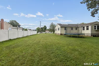 61 University Avenue, East Hartford, CT 06108 - Photo 10