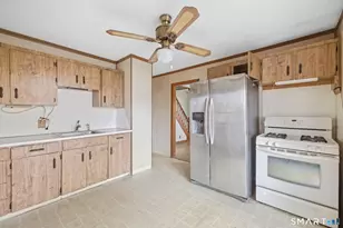 27 Hockanum Dr, East Hartford, CT 06118 - Photo 16