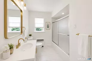 38 Carlisle Pl, Stamford, CT 06902 - Photo 16